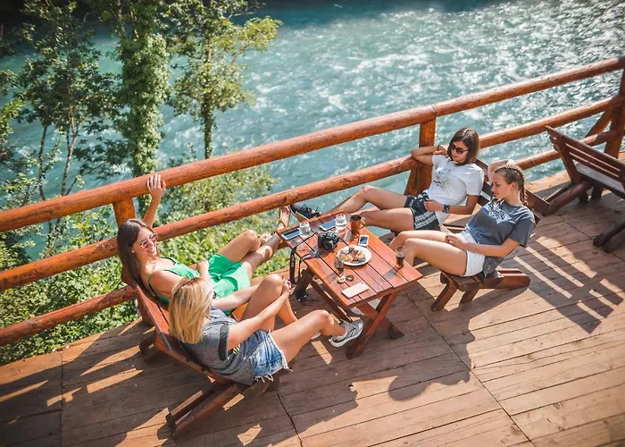 Rafting Center Drina Tara 招待所 *